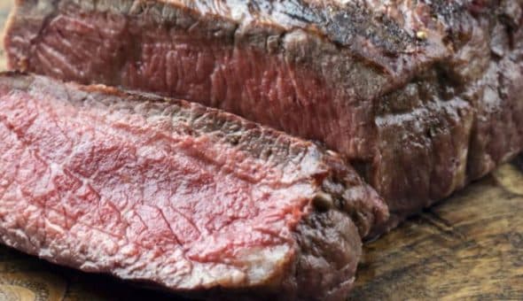 Hombre dejó un trozo de carne en su auto y terminó asada por altas temperaturas