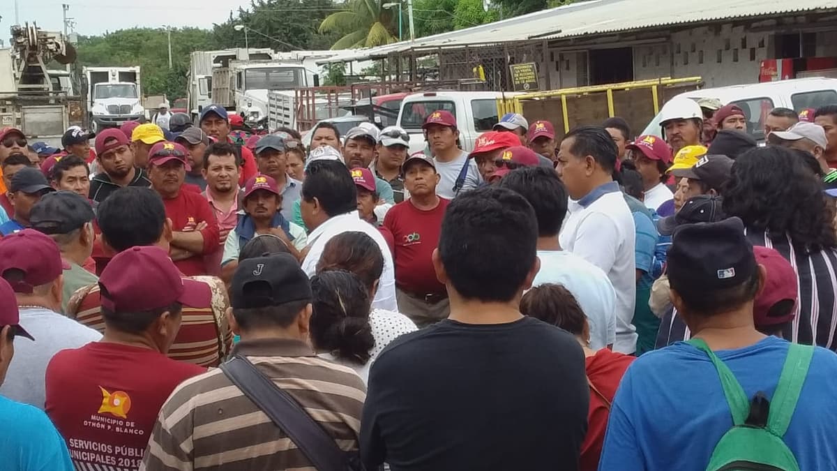 Levantan paro trabajadores de limpia de Chetumal