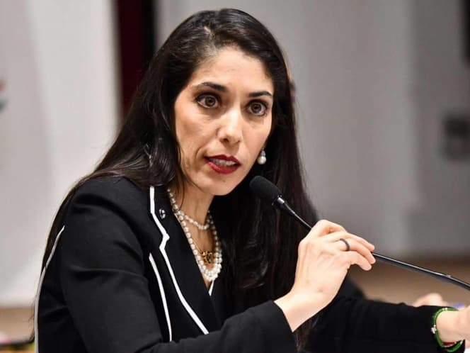 Fiscal de Veracruz admite ser prima de "La Jefa"; integrante de "Los Zetas"