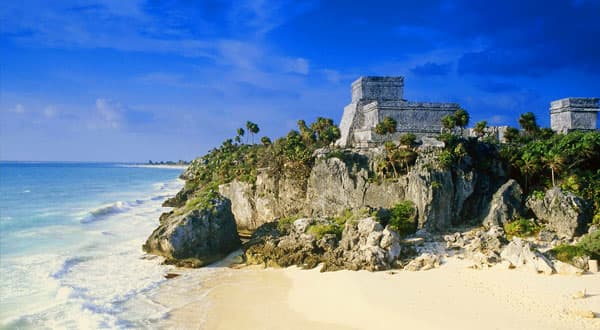 Tulum, la ciudad maya que maravilló a los españoles con sus secretos 