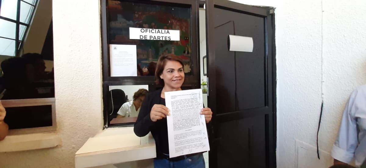 Ingresa Reyna Durán iniciativa para revocar exención a casinos