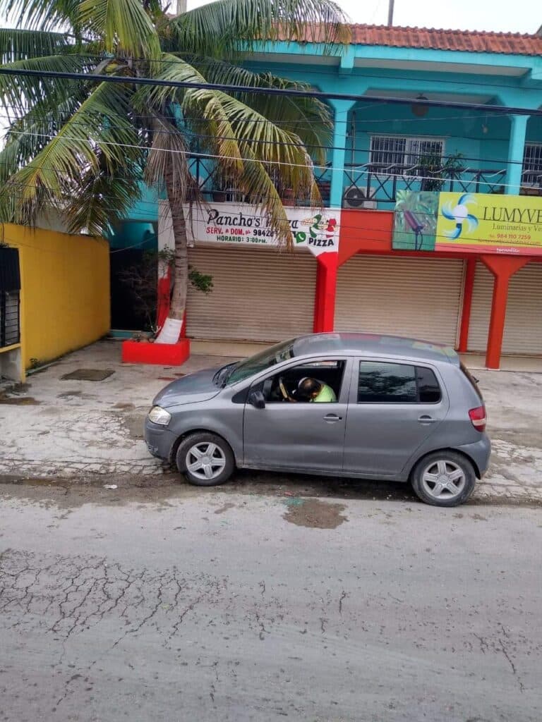 Acribillan a padre e hijo en Tulum