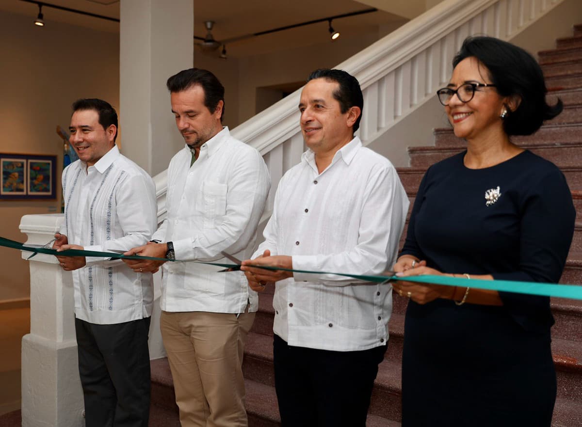 Carlos Joaquín participa en la reapertura del Museo de la Isla en Cozumel