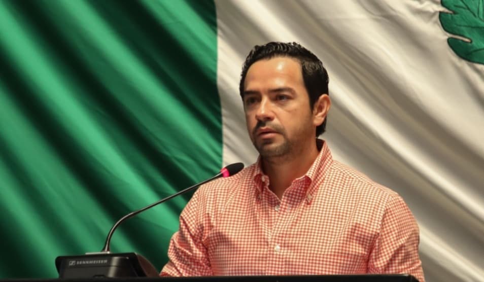 Reprocha "Chanito" que Congreso tenga 133 iniciativas en “la congeladora”