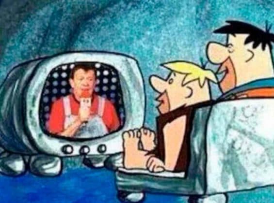 Internautas celebran con memes los 85 años de "Chabelo"