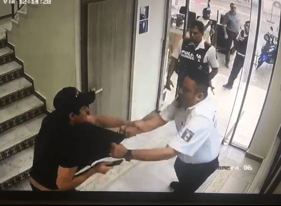 Videos: Surge otro video de abuso por la Policía Turística de Solidaridad