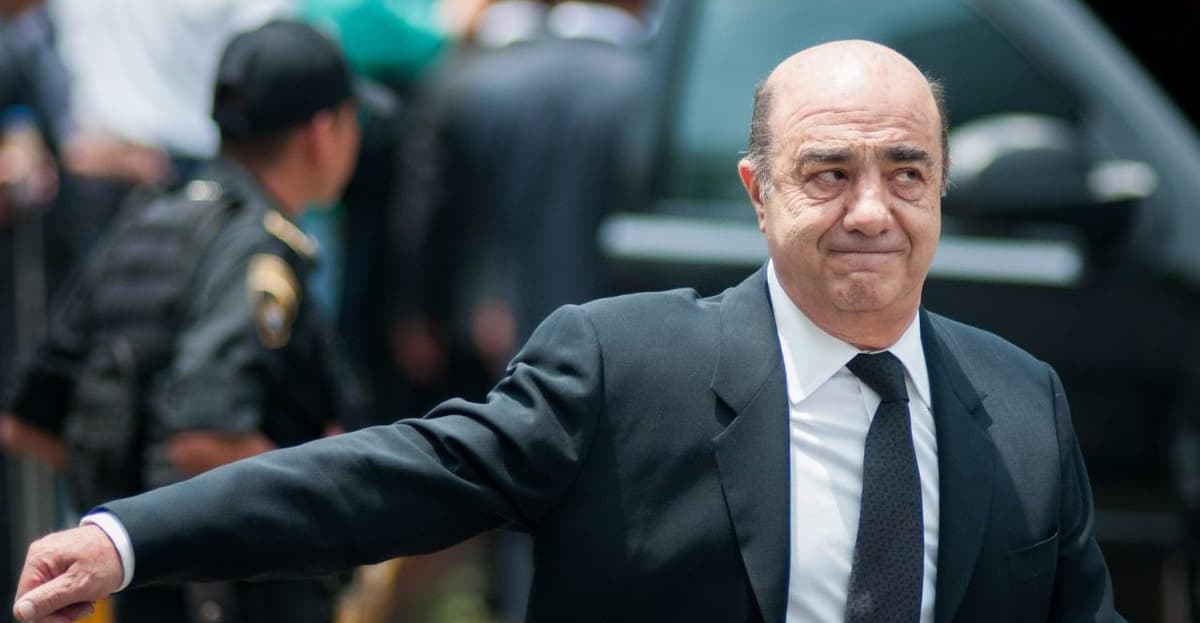 Vinculan a proceso a ex oficial de la PGR por la compra injustificada de un avión a Murillo Karam