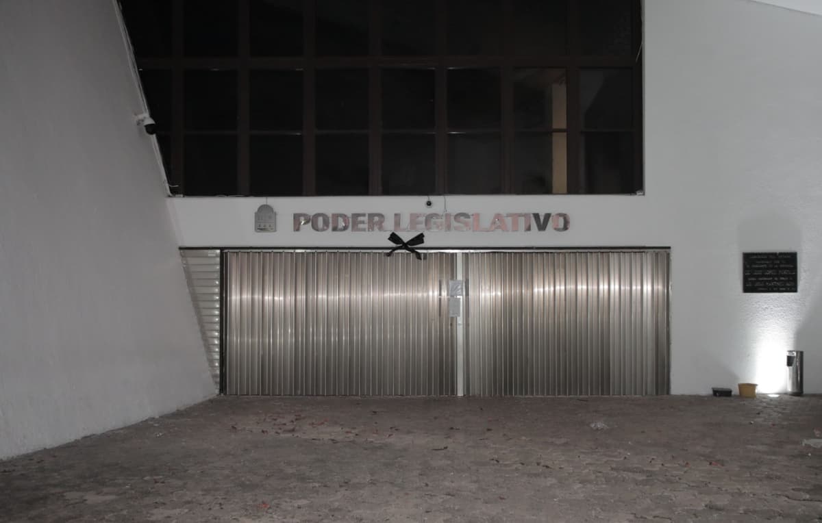 No sesiona el Congreso del Estado, al carecer de quórum