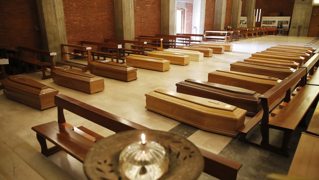 Italia prohíbe misas y funerales debido a la pandemia de coronavirus