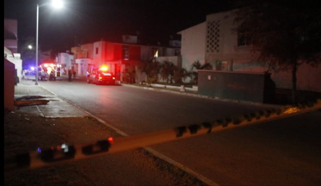 Ejecutan a hombre y lesionan a su madre en Playa del Carmen