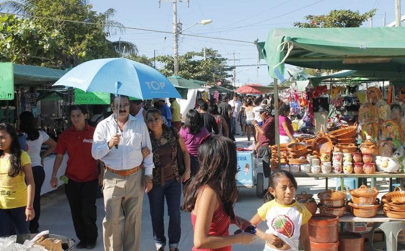 Tianguistas de Cancún proponen medidas para volver a las calles junto con la "nueva normalidad"