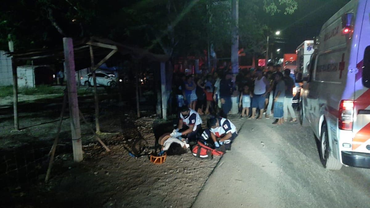 Atropella y mata a una madre y deja grave a su hija en Tulum