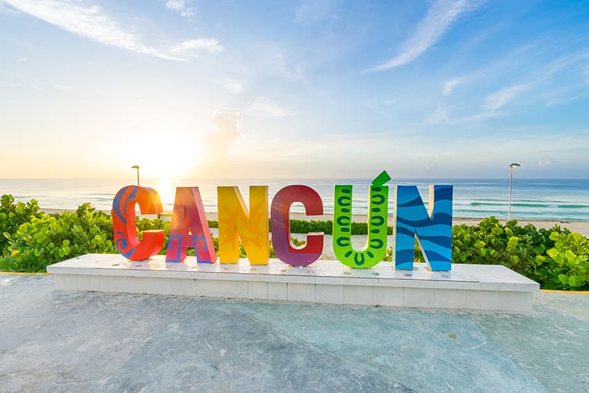 Posponen 25 eventos del aniversario de Cancún