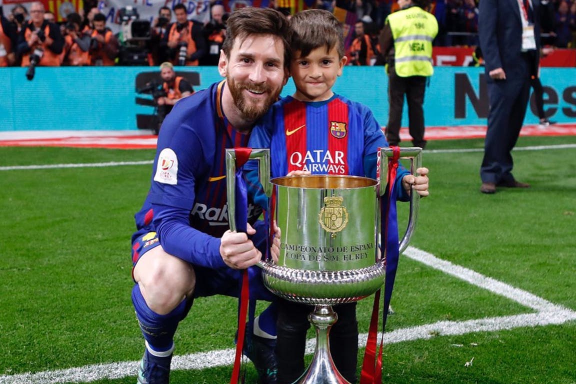 De tal palo, tal astilla: Thiago Messi anota dos goles en la categoría Sub-8 del Barcelona