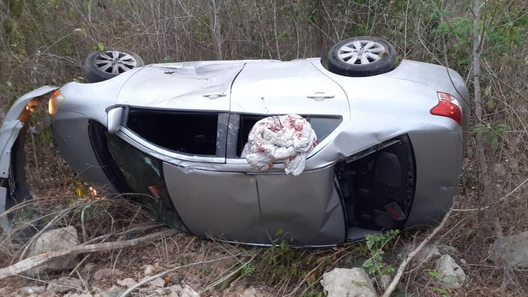 Acaba volcada por viajar ebria, en Playa del Carmen