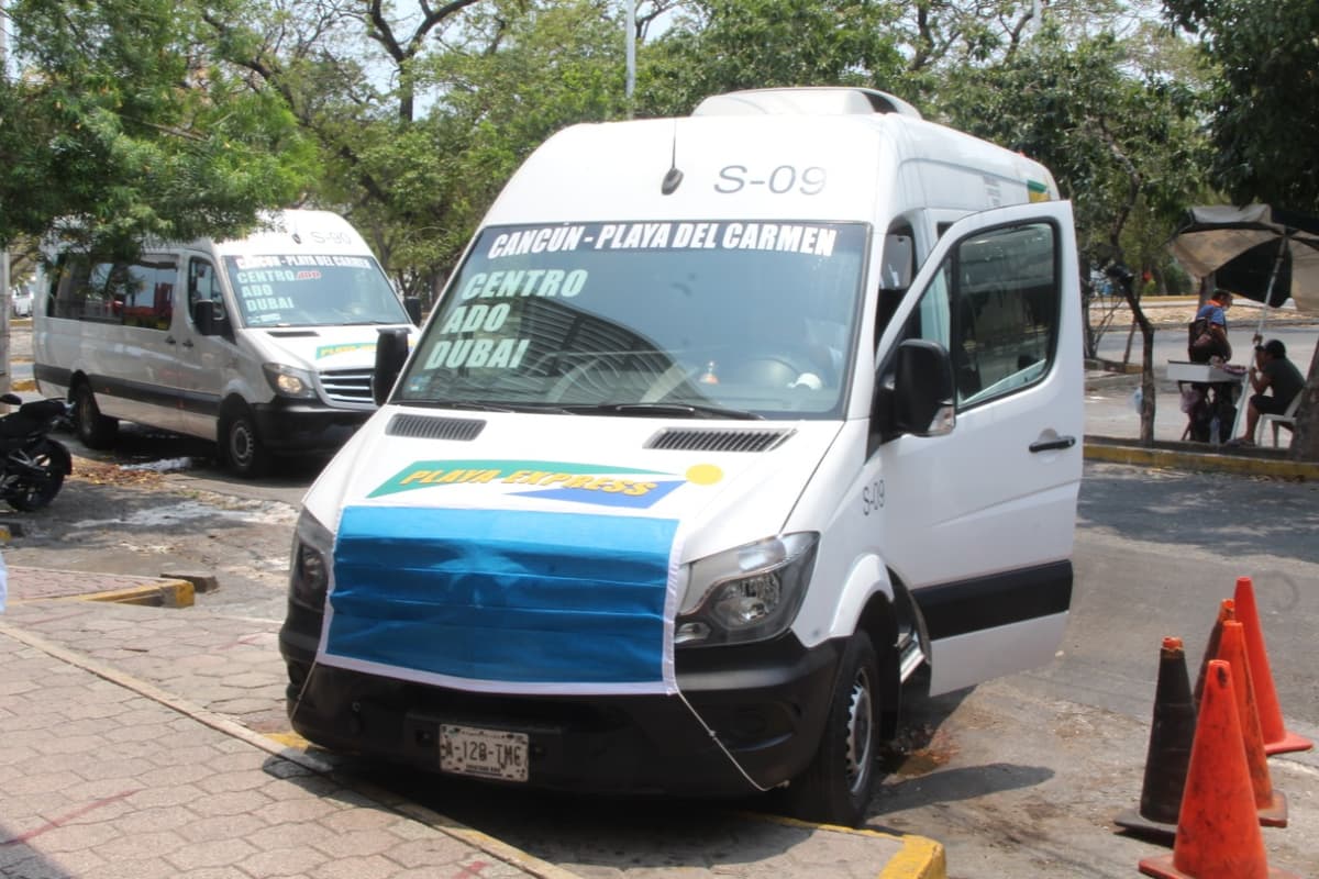 ¡Vans con cubrebocas! Transporte en Cancún sí respeta medidas sanitarias por Coronavirus