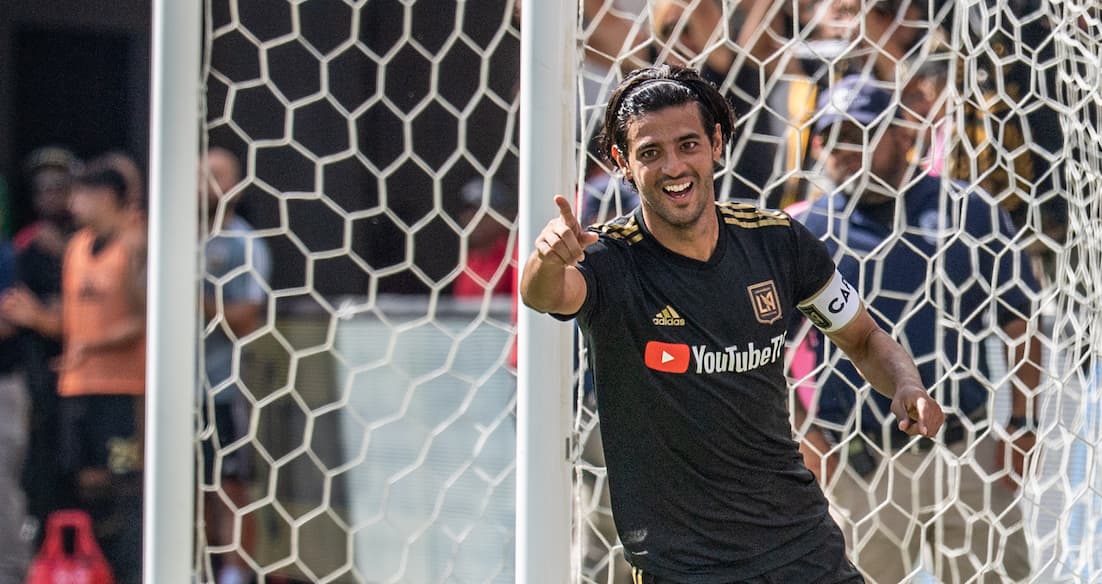 Ex futbolista italiano se declara fan del cancunense Carlos Vela