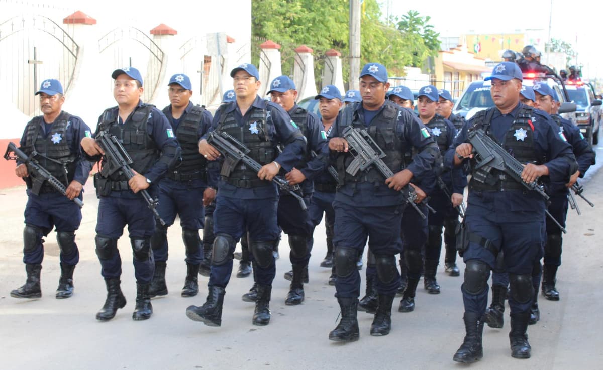 ¿Te quedaste sin empleo?, Capella te echa la mano, mira aquí las vacantes de Seguridad Pública en Quintana Roo