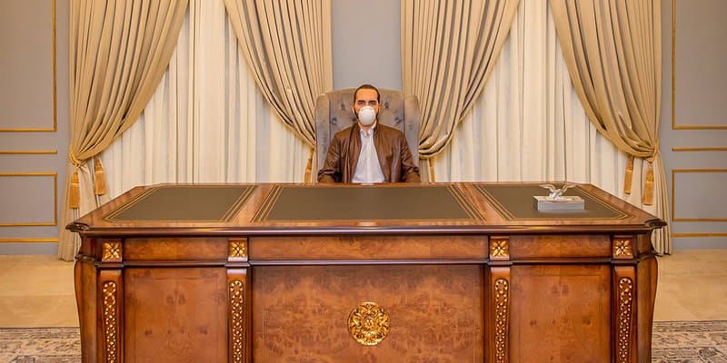 Nayib Bukele niega que haya sido raptado por los extraterrestres