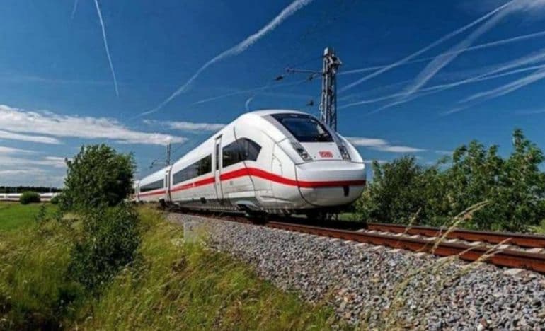 Empresas ligadas a Peña Nieto licitan tramos del Tren Maya