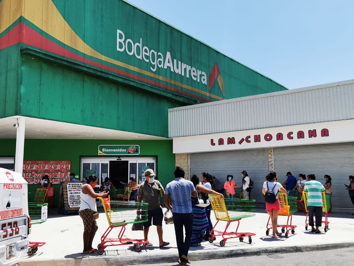 Así están las "colas" en supermercados de Playa del Carmen por Covid-19