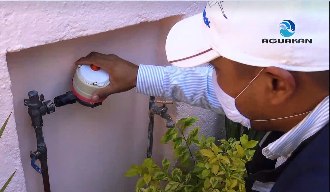 Mantiene Aguakan flexibilidad y planes de apoyo para las familias en situación vulnerable