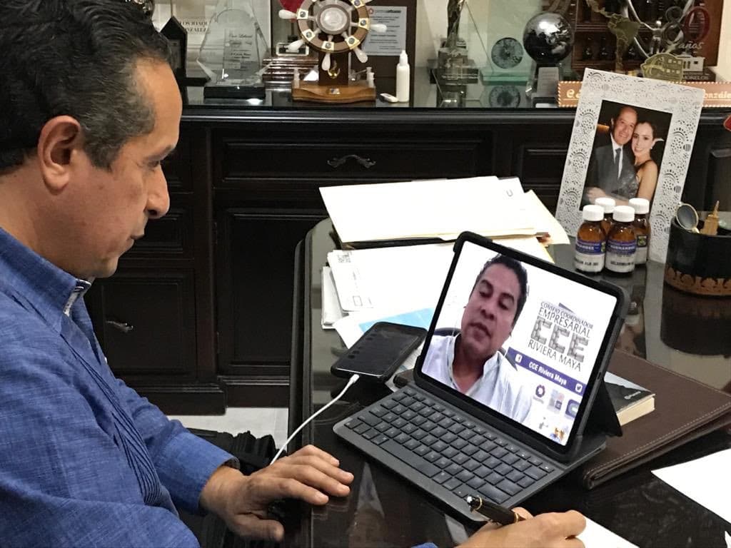 Se reúne virtualmente Carlos Joaquín con empresarios de Quintana Roo