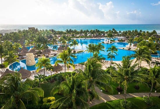 Hotel Vidanta despide a 5 mil 131 empleados en México; Q. Roo el más afectado