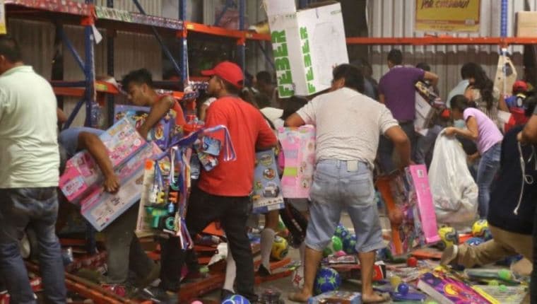 Así operan los centinelas de la policía cibernética para prevenir saqueos