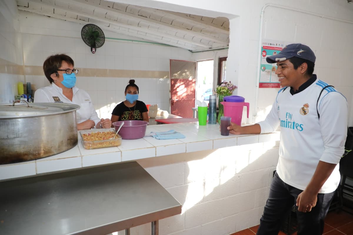 Habilitan comedor comunitario en Puerto Aventuras