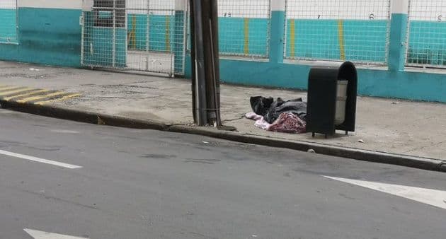 Ecuador colapsa por Covid-19: cadáveres quedan tirados en la calles