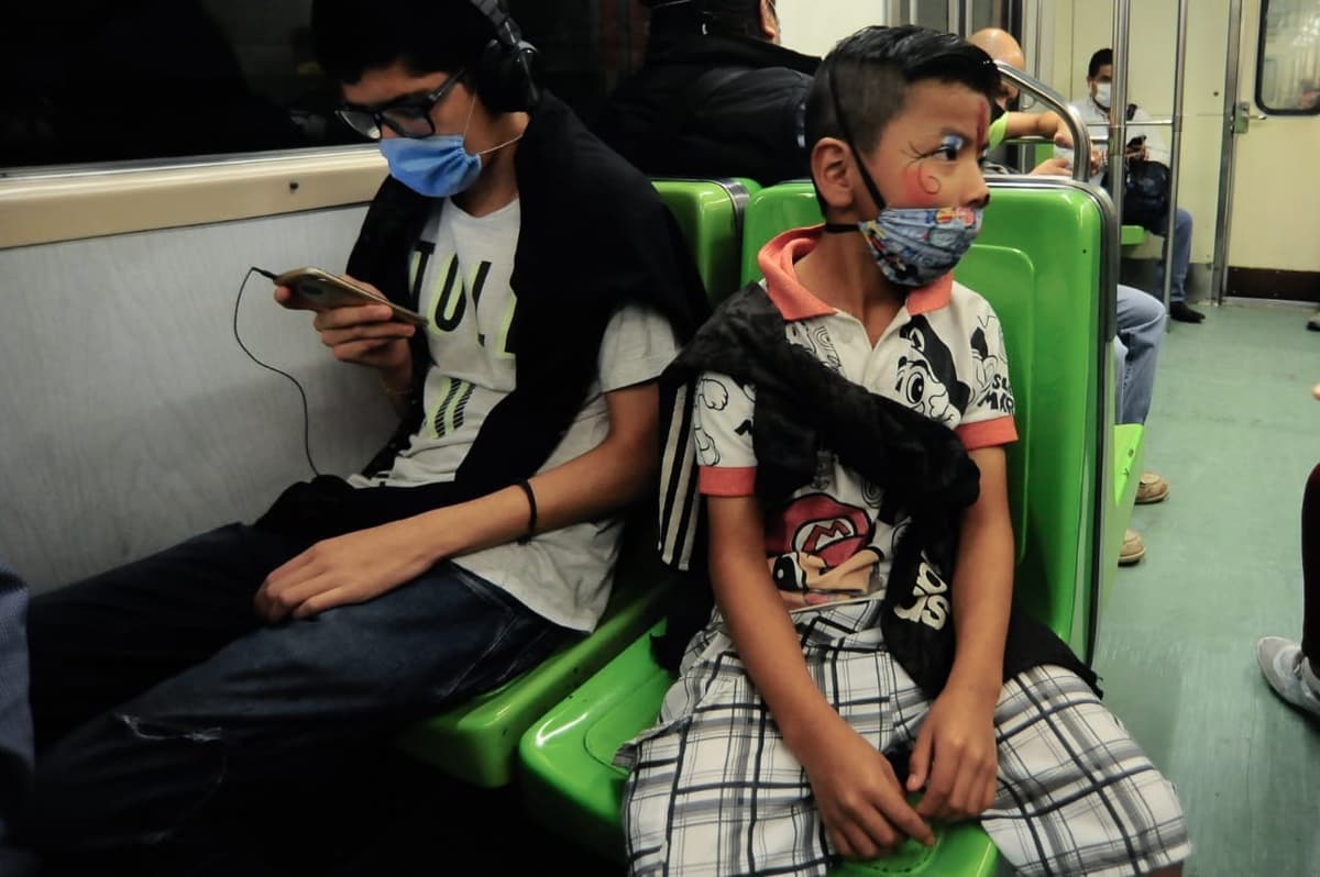 ¡A callarse! Piden no hablar en el Metro de la CDMX para reducir riesgo de Covid-19
