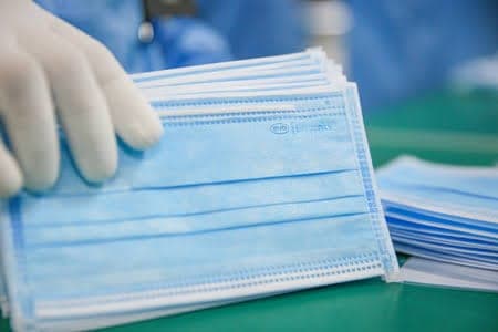 Alertan por venta de cubrebocas recogidos en la basura