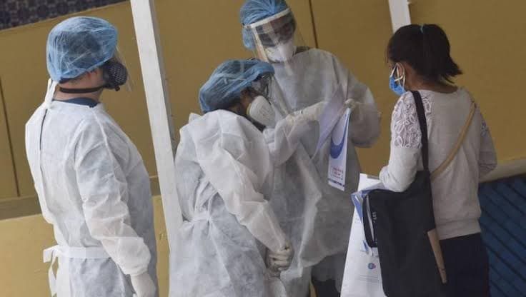 Acusan a IMSS de perder los restos de su familiar que murió por Covid-19