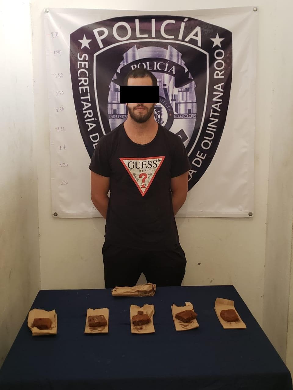 Chef de Puerto Morelos emprende vendiendo “brownies de mota” y termina tras las rejas