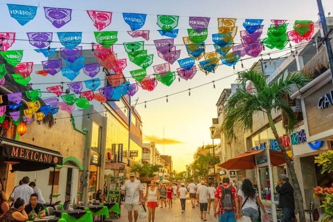 Enamórate de la espectacular Quinta Avenida en Playa del Carmen