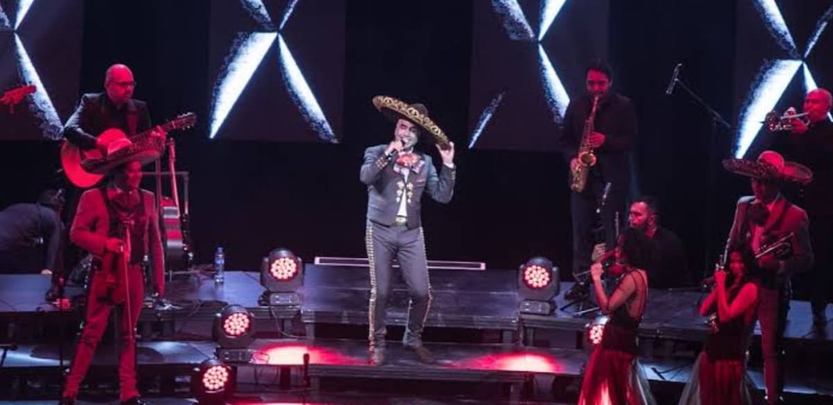 Alejandro Fernández festejará a las mamás con concierto virtual
