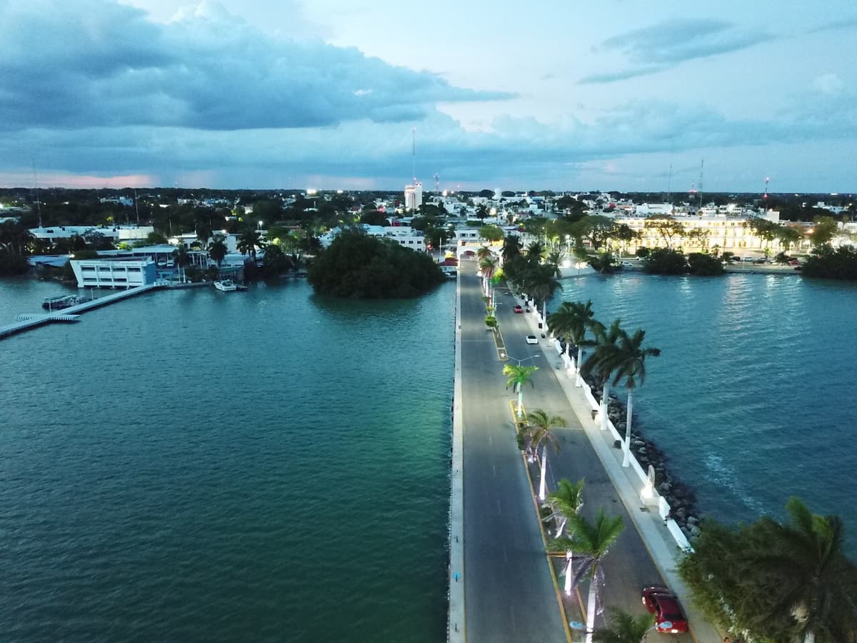 Advierte Belice sanciones radicales para quien cruce a Quintana Roo 