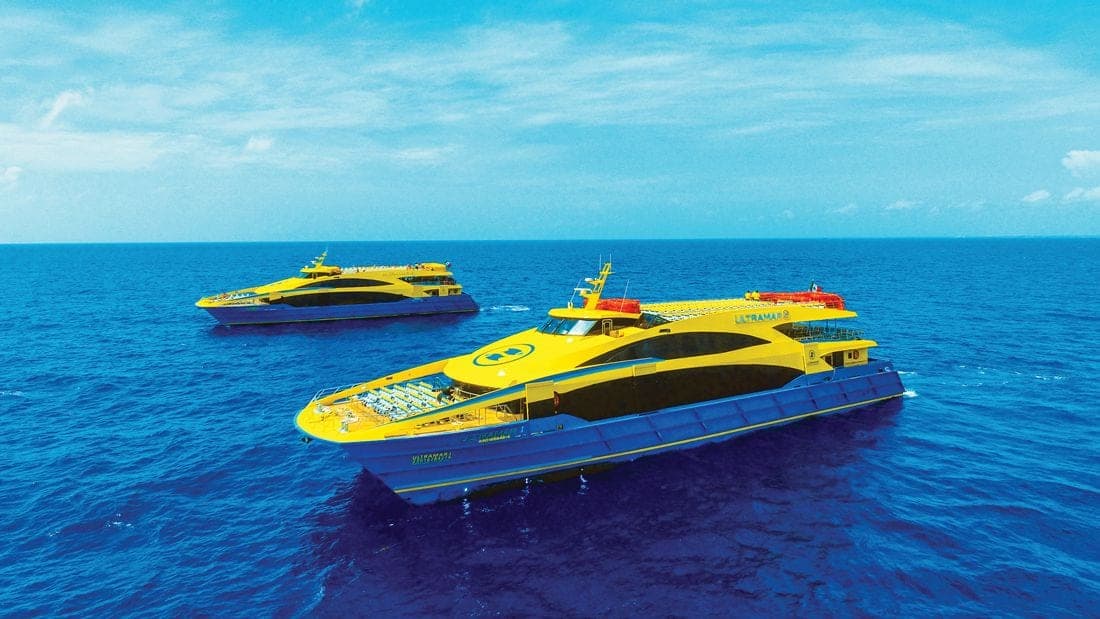 Denuncian sobrecupo y altos costos en ferry entre Playa del Carmen y Cozumel