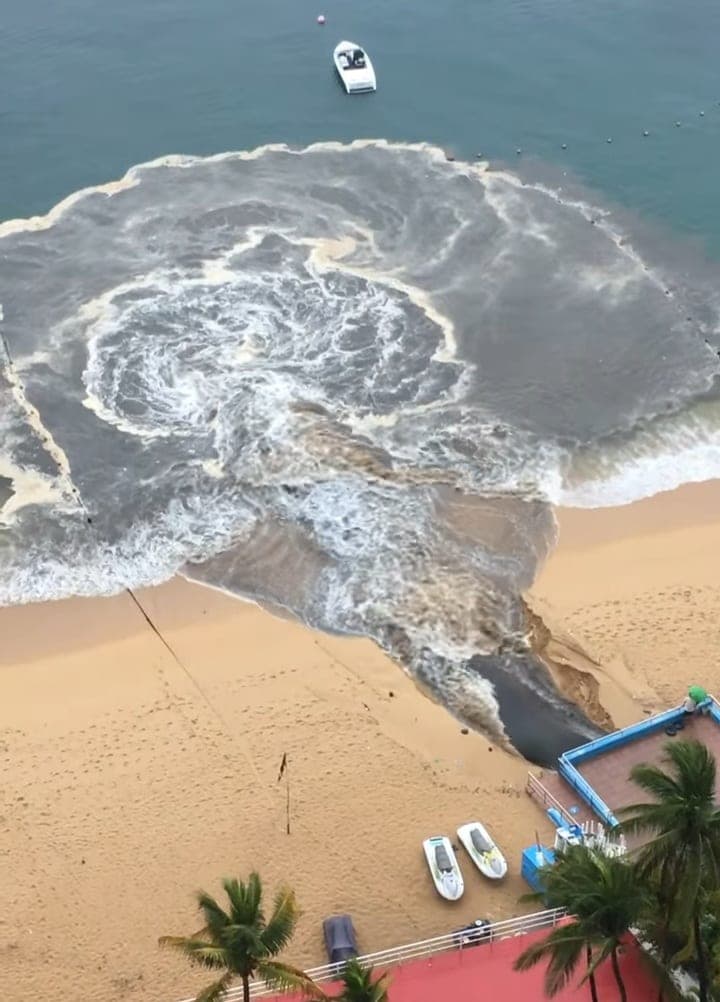 Sí hubo castigo en Acapulco tras derrame de aguas negras