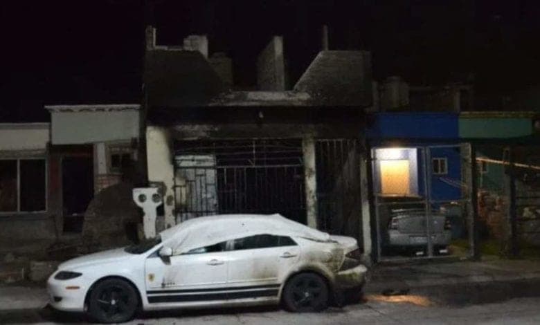 Supuesta venganza de "El Marro" deja auto quemado y dos niños heridos
