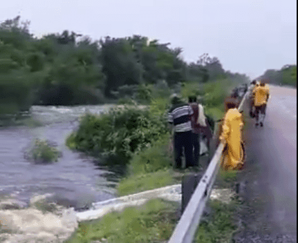 Escurrimientos avanzan a dos puntos de la zona sur