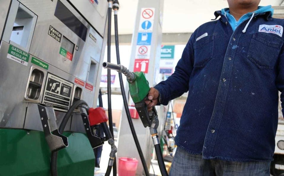 ¡Aguas! Nuevo "modus operandi" para darte menos litros en gasolineras