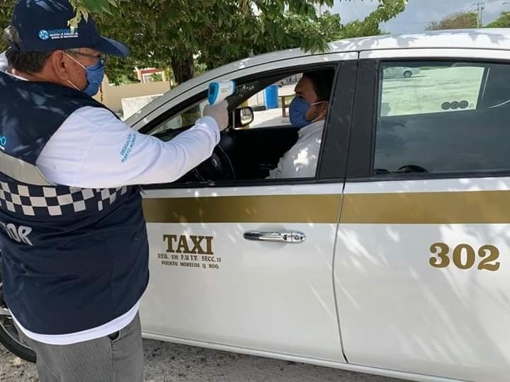 Solo circula el 25% de taxis en Puerto Morelos