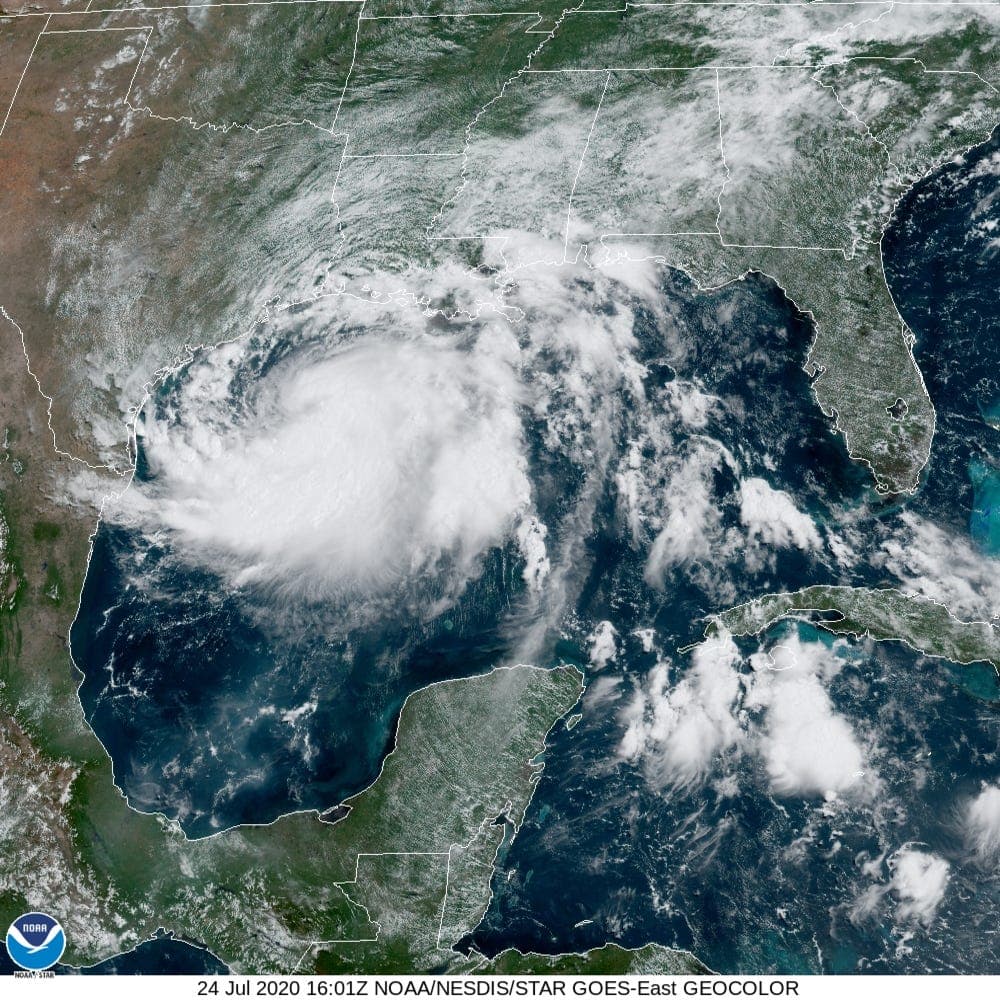 Hanna impacta las costas de Texas como huracán categoría 1