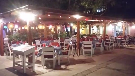 Colonos de Puerto Aventuras responsabilizan al Fideicomiso por caída de turistas