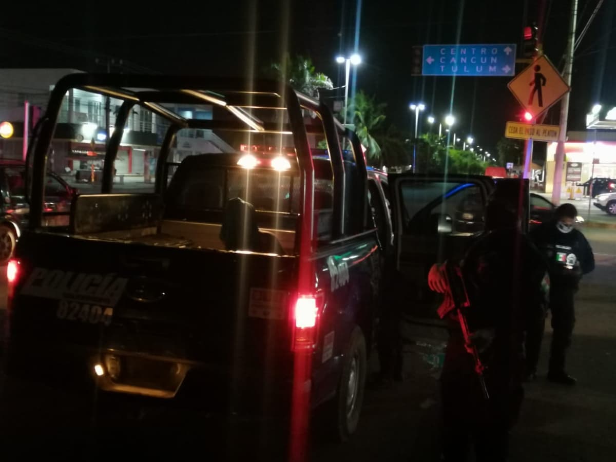 Riña en Playa del Carmen: Le raja la cara con un vidrio