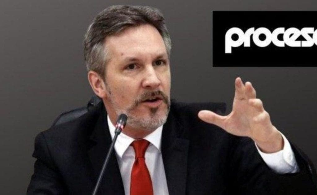 Despiden a John Ackerman de "Proceso"