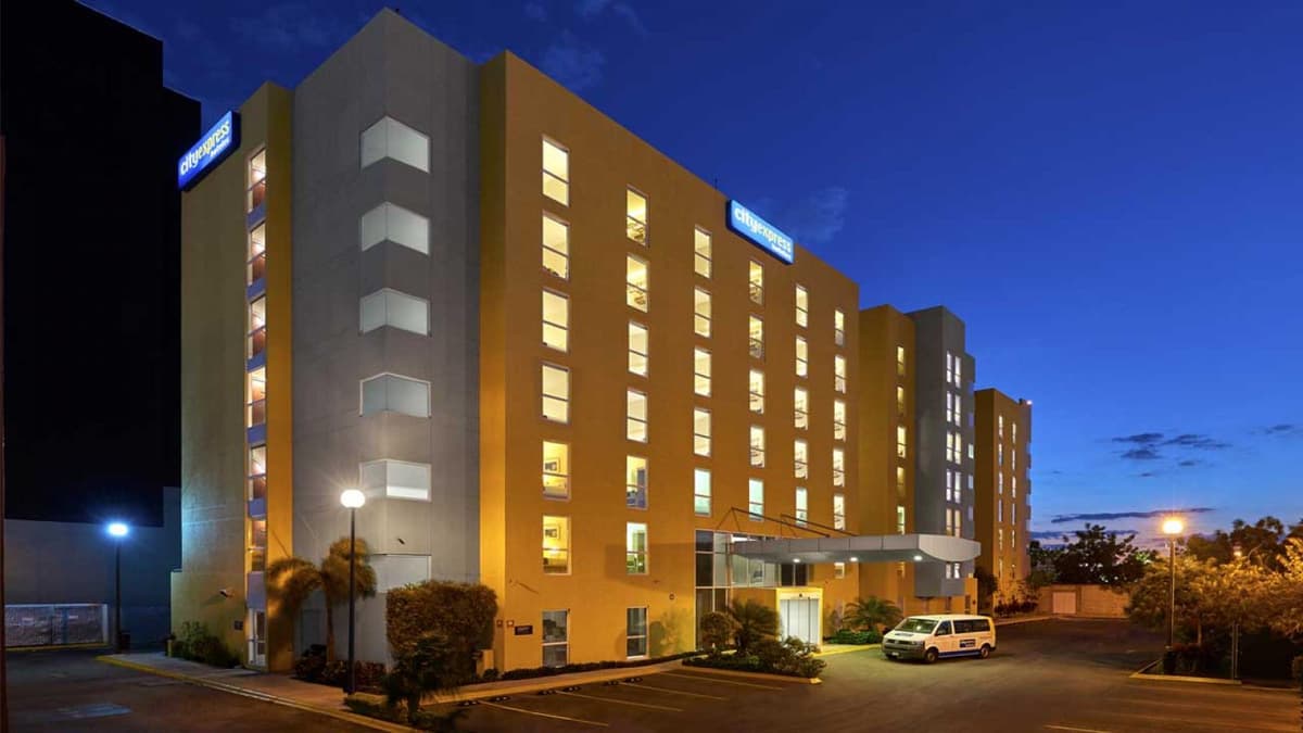 City Express Mérida da liquidación de 62 pesos a empleado con discapacidad