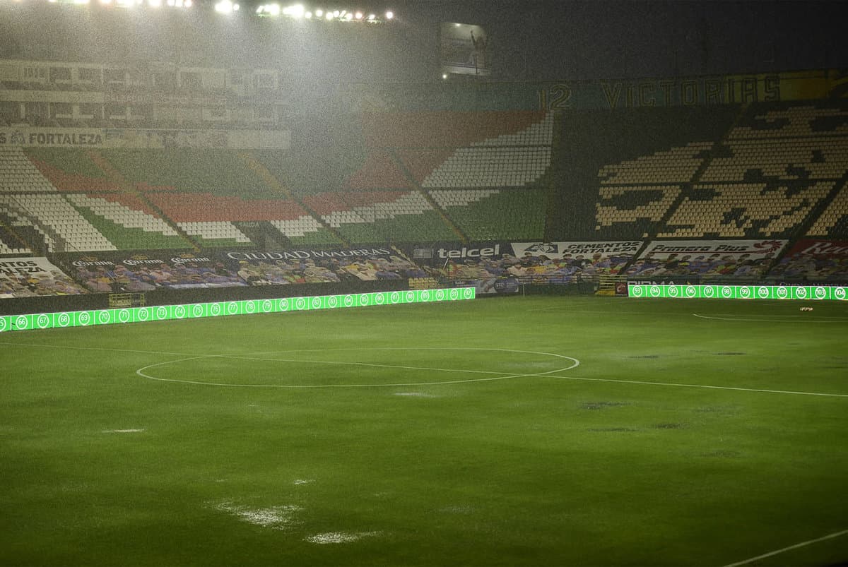 Video: Estadio Jalisco sufre apagón en medio del partido de Atlas vs Pumas